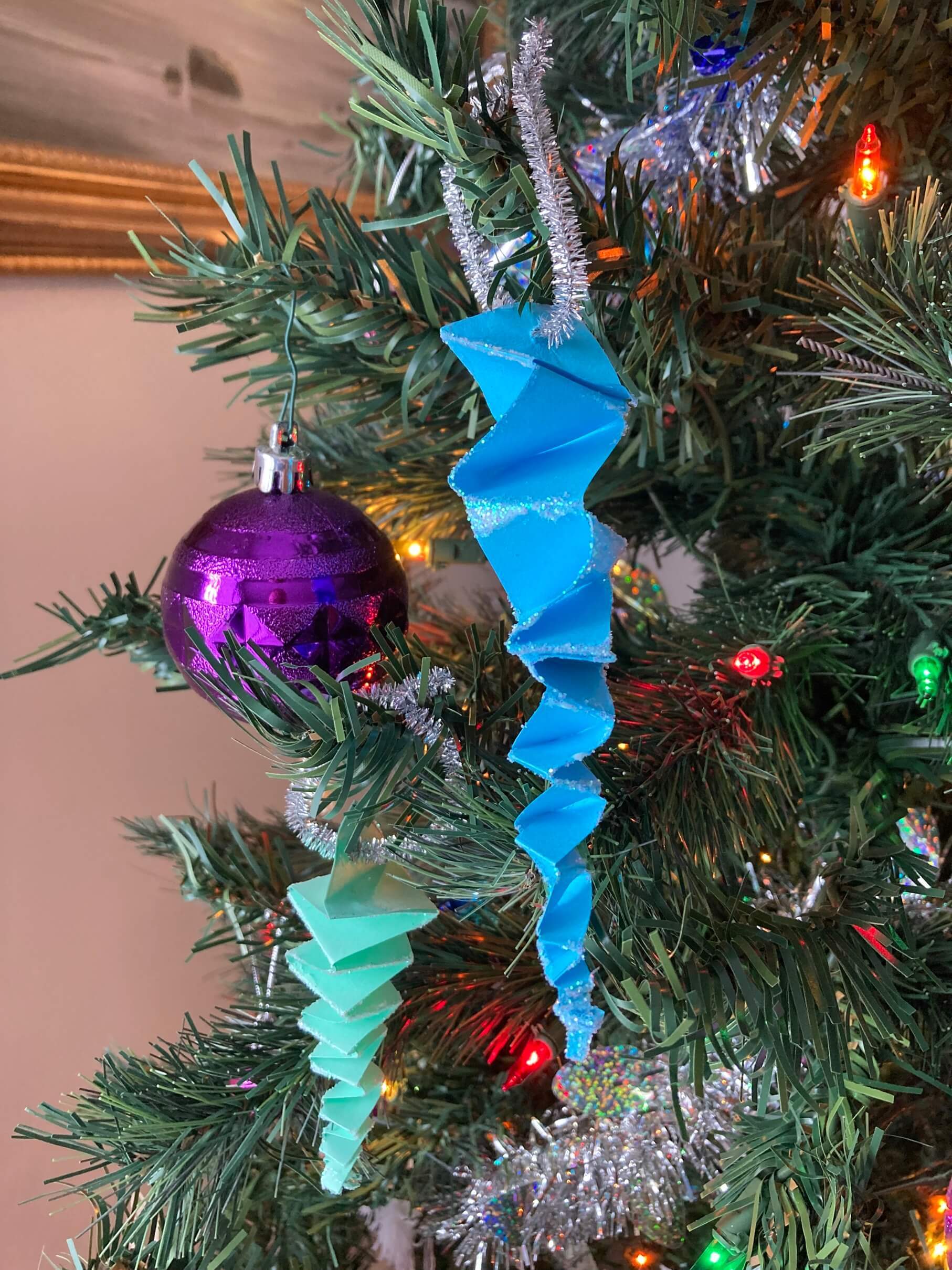 Simple Winter Craft Folded Paper Icicles Hopscotch Girls